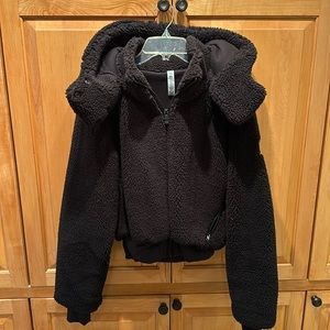 Alo yoga fleece jacket